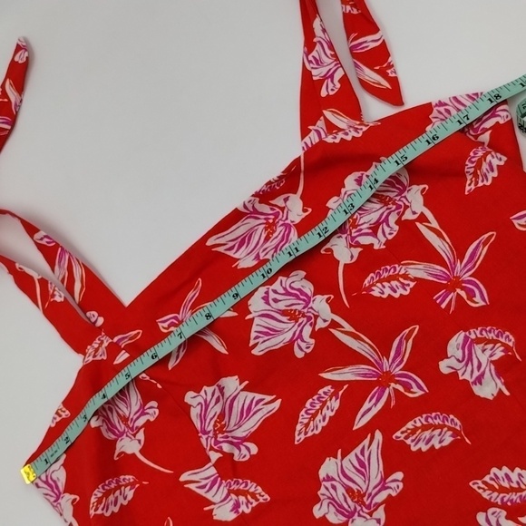 Joie Red Floral Smocked Crop Top Size 10 - Picture 4 of 8